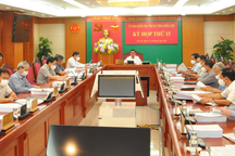 Khiển trách Trung tướng Nguyễn Thế Quyết