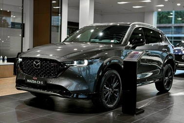 Loạt ô tô mới mở bán tại Việt Nam trong tháng 4: Đủ xe xăng, hybrid, điện