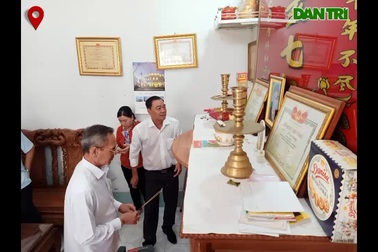 Bí thư Bạc Liêu thăm gia đình Bà mẹ Việt Nam anh hùng