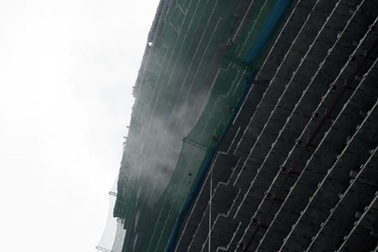 Cháy tại tòa nhà Keangnam, cứu hỏa phải… đứng nhìn