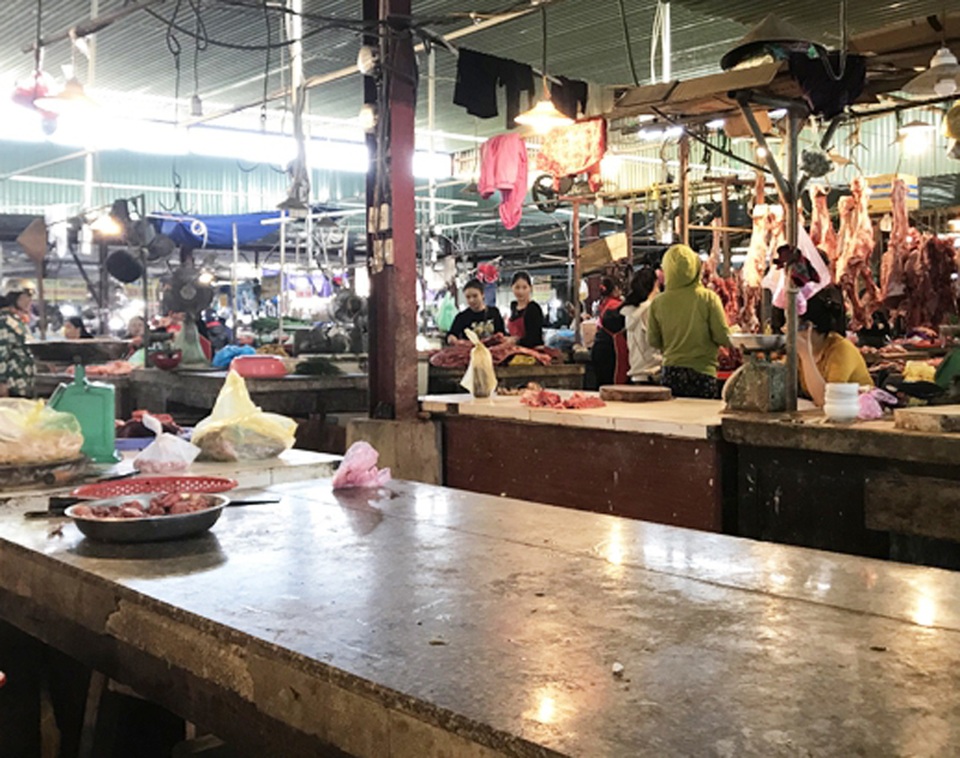 Giá thịt lợn tăng phi mã, nhiều tiểu thương treo quầy, “chuyển sân” - 1 Giá thịt lợn tăng phi mã, nhiều tiểu thương treo quầy, “chuyển sân” - 1