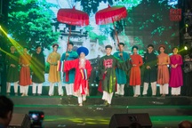 Hoa hậu Thanh Hà, người mẫu Quốc Bảo quảng bá Việt Nam