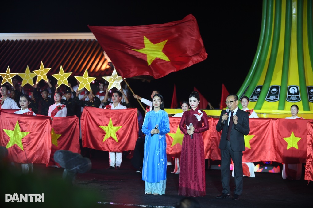 Nơi 16 TNXP hy sinh khi làm nhiệm vụ giữ vững mạch máu giao thông - 5 Nơi 16 TNXP hy sinh khi làm nhiệm vụ giữ vững mạch máu giao thông - 5