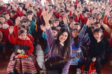 Ca sĩ Phúc Anh kể khoảnh khắc "thót tim" khi vượt đèo cao giữa đêm