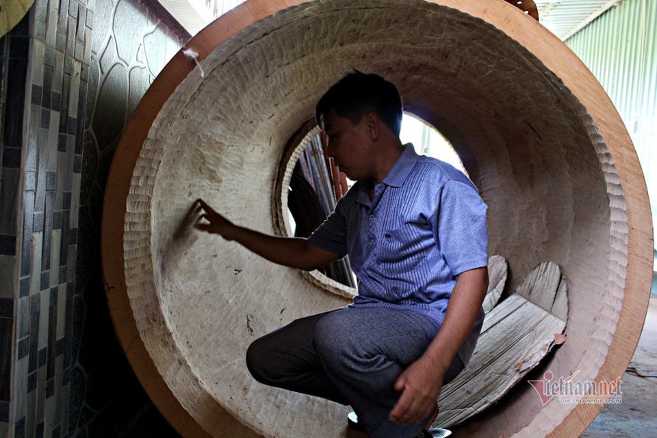Hậu duệ làng nghề 200 năm tuổi kể bí mật làm chiếc trống trăm triệu đồng - 7 Hậu duệ làng nghề 200 năm tuổi kể bí mật làm chiếc trống trăm triệu đồng - 7