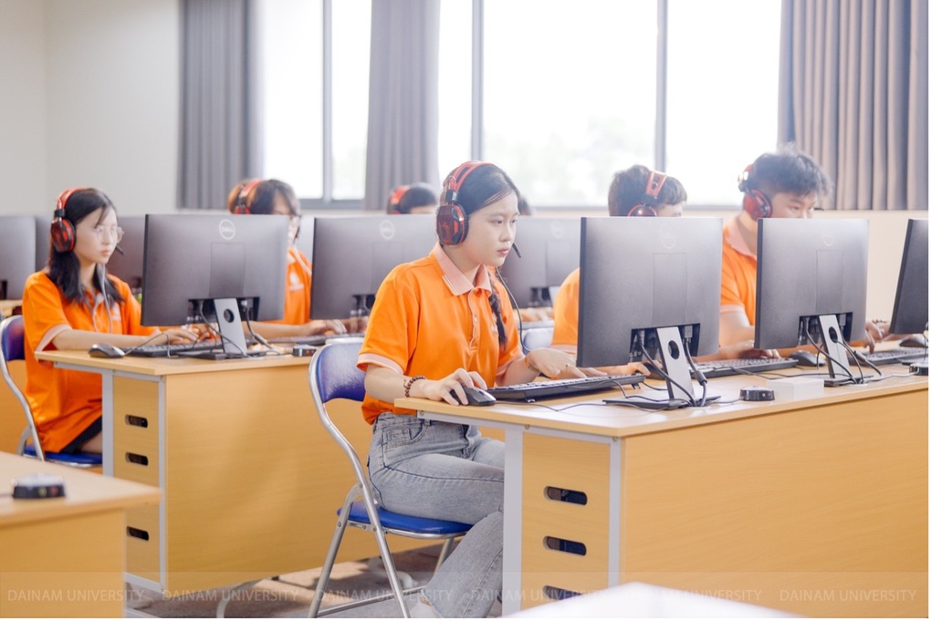 Trường Đại học Đại Nam tuyển sinh bổ sung hệ đại học chính quy năm 2024 - 5 Trường Đại học Đại Nam tuyển sinh bổ sung hệ đại học chính quy năm 2024 - 5