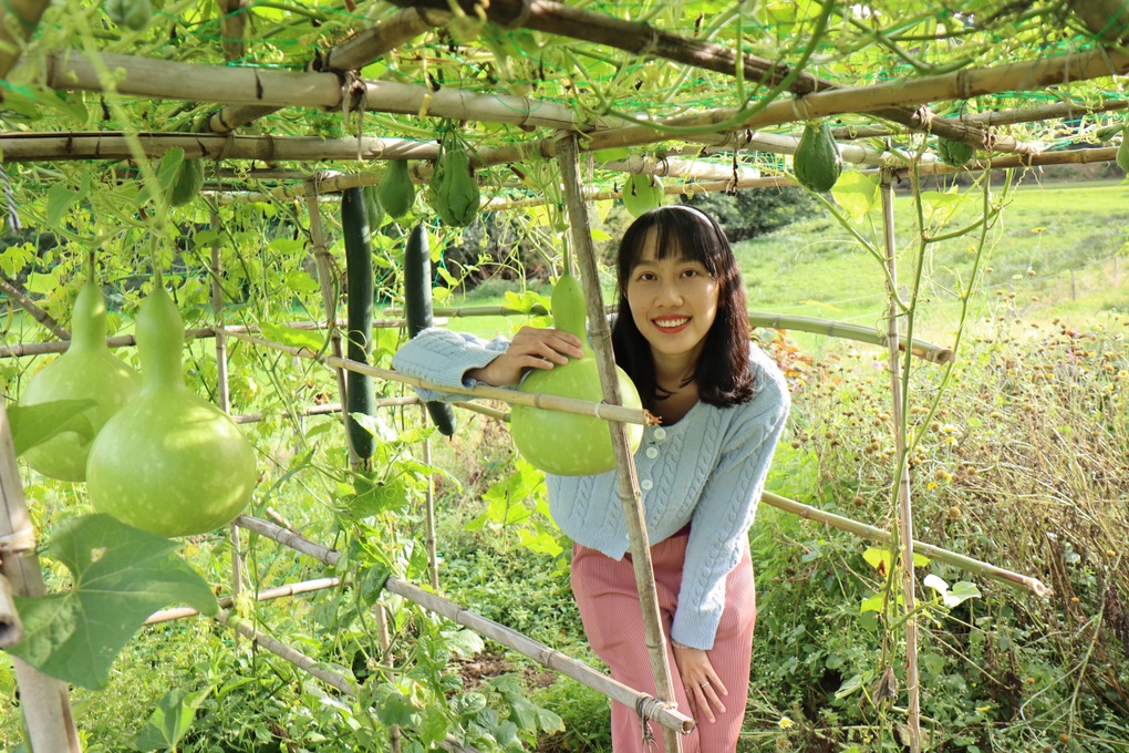 Khu vườn rau trái của cô gái Việt ở Pháp, bố mẹ chồng ngỡ con dâu ăn cỏ dại - 2 Khu vườn rau trái của cô gái Việt ở Pháp, bố mẹ chồng ngỡ con dâu ăn cỏ dại - 2