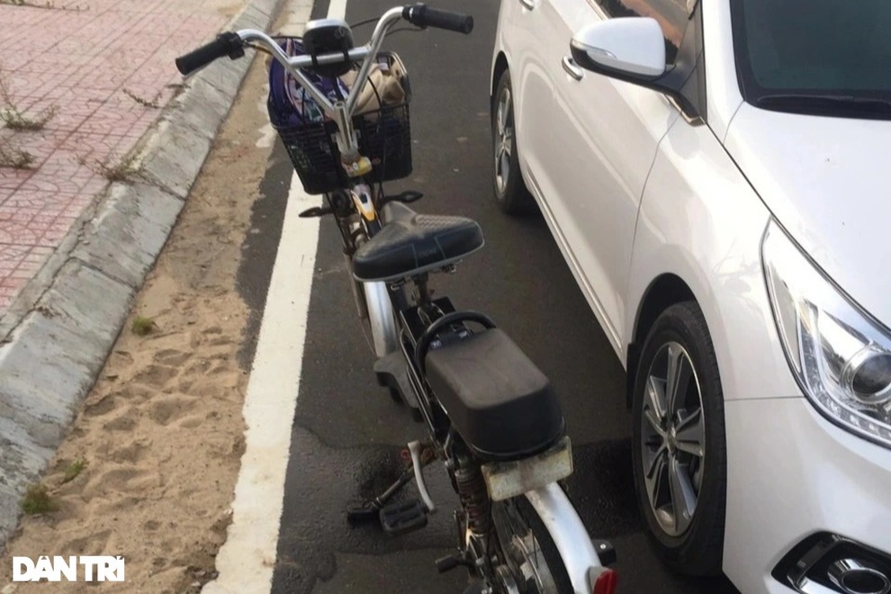 Vụ Trưởng ban HĐND tỉnh đi xem đất: Xác minh lại danh tính người phụ nữ - 2 Vụ Trưởng ban HĐND tỉnh đi xem đất: Xác minh lại danh tính người phụ nữ - 2