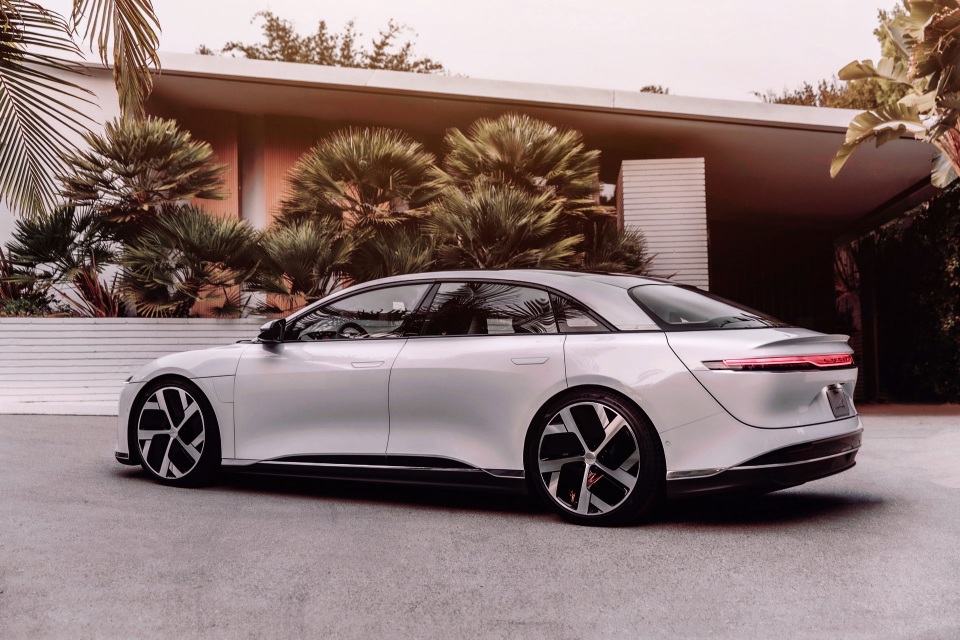 Sedan thể thao chạy điện Lucid Air - đối thủ cực gắt của Tesla - 24 Sedan thể thao chạy điện Lucid Air - đối thủ cực gắt của Tesla - 24
