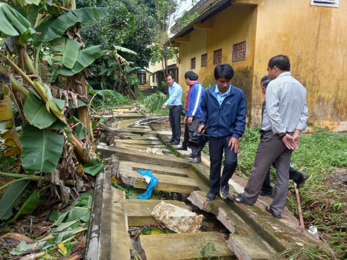 Cũng theo phòng NN&PTNT huyện A Lưới, toàn huyện có hơn 30 công trình thuỷ lợi phục vụ tưới tiêu bị hư hại do mưa lũ, ước tính thiệt hại trên 4,2 tỷ đồng.