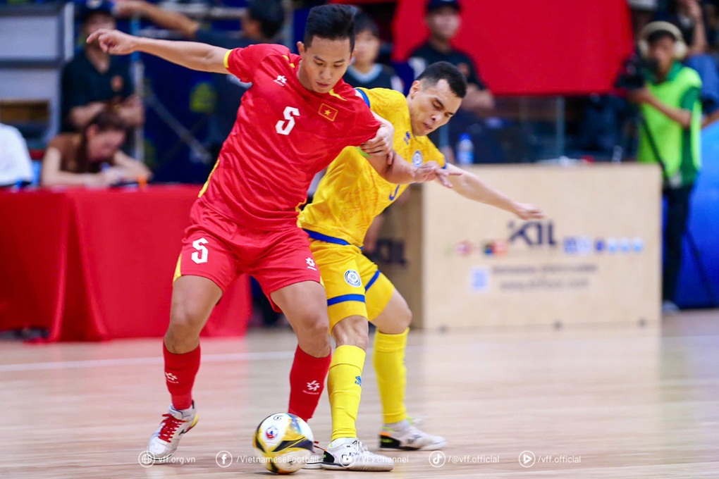 Đội tuyển futsal Việt Nam hòa đội hạng 7 thế giới - 1 Đội tuyển futsal Việt Nam hòa đội hạng 7 thế giới - 1