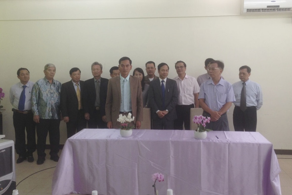 Nghe lời cha, 10 anh em cầm sổ đỏ để đánh bạc với trời - 9 Nghe lời cha, 10 anh em cầm sổ đỏ để đánh bạc với trời - 9