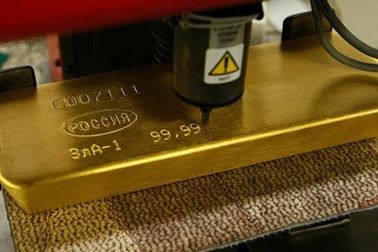 Nga phòng vệ bằng vàng