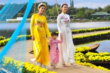 Festival hoa Đà Lạt có phố rượu vang, hội cỏ hồng Langbiang