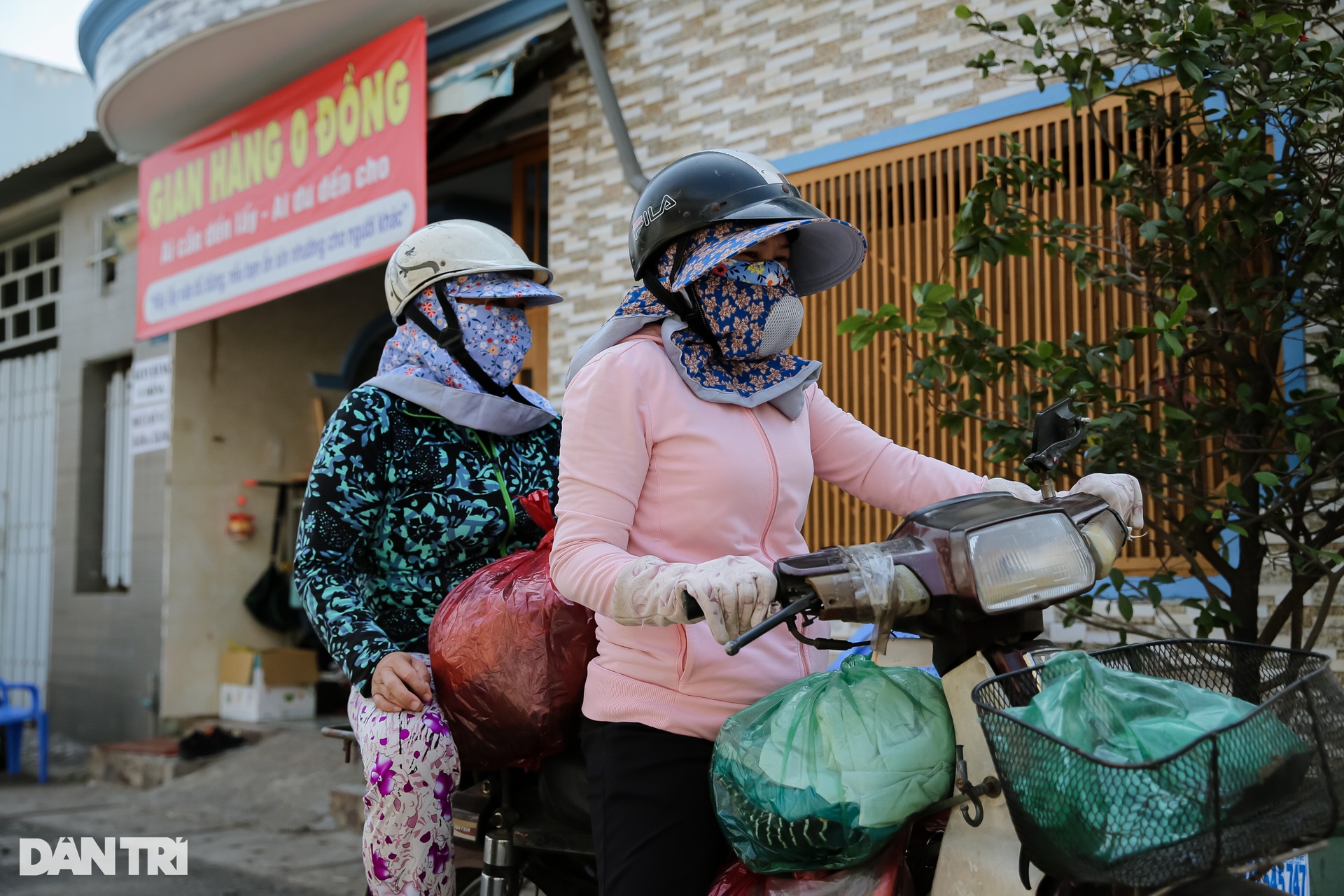 Gian hàng 0 đồng giúp người nghèo shopping thả ga - 10 Gian hàng 0 đồng giúp người nghèo shopping thả ga - 10