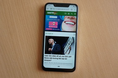 Đập hộp Nokia 8.1 - smartphone chạy Snapdragon 710 có giá rẻ nhất tại Việt Nam