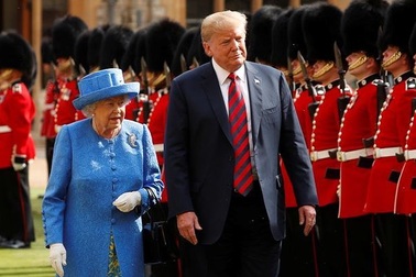 Tháng 6 đầy biến động của Vương quốc Anh