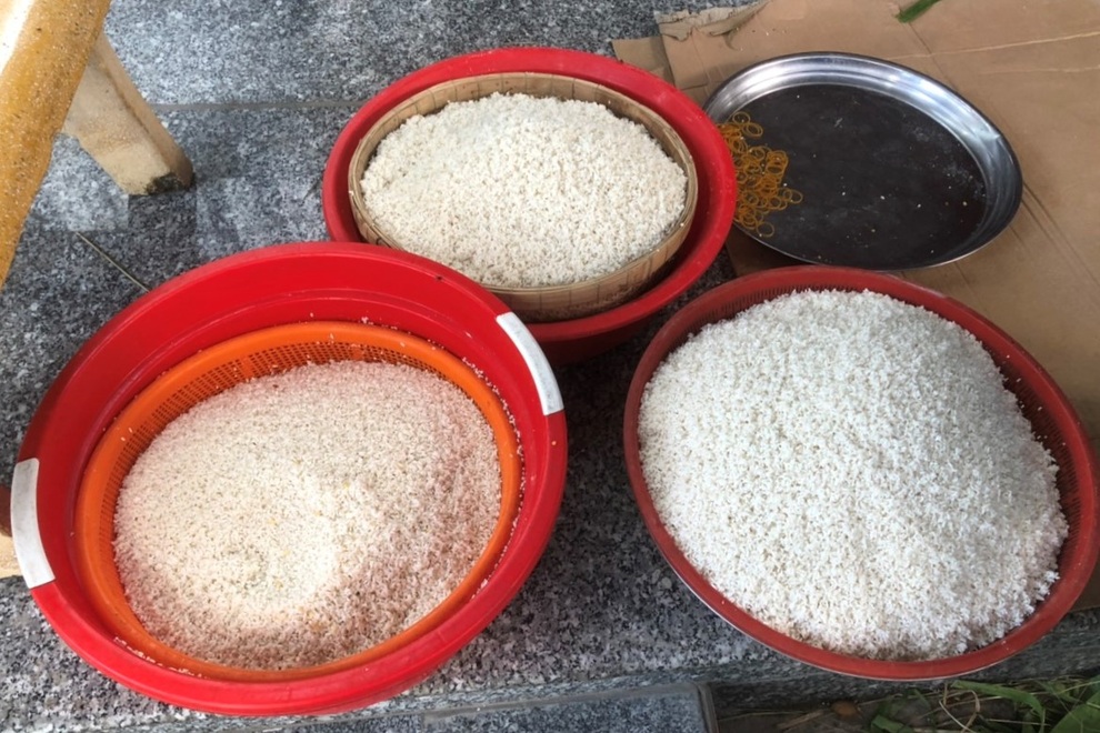 Dân Bạc Liêu gói bánh, kho vịt... gửi đồng hương kẹt ở TPHCM vì Covid-19 - 1 Dân Bạc Liêu gói bánh, kho vịt... gửi đồng hương kẹt ở TPHCM vì Covid-19 - 1
