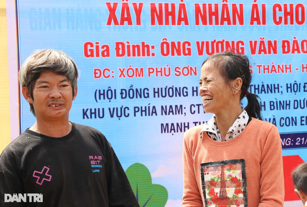 Tết này vui nhất với món quà đặc biệt - 1 Tết này vui nhất với món quà đặc biệt - 1