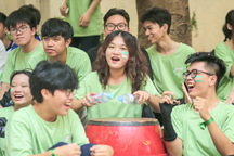 Học sinh Trường THPT Chuyên Sư phạm "cháy" hết mình trong ngày hội flashmob