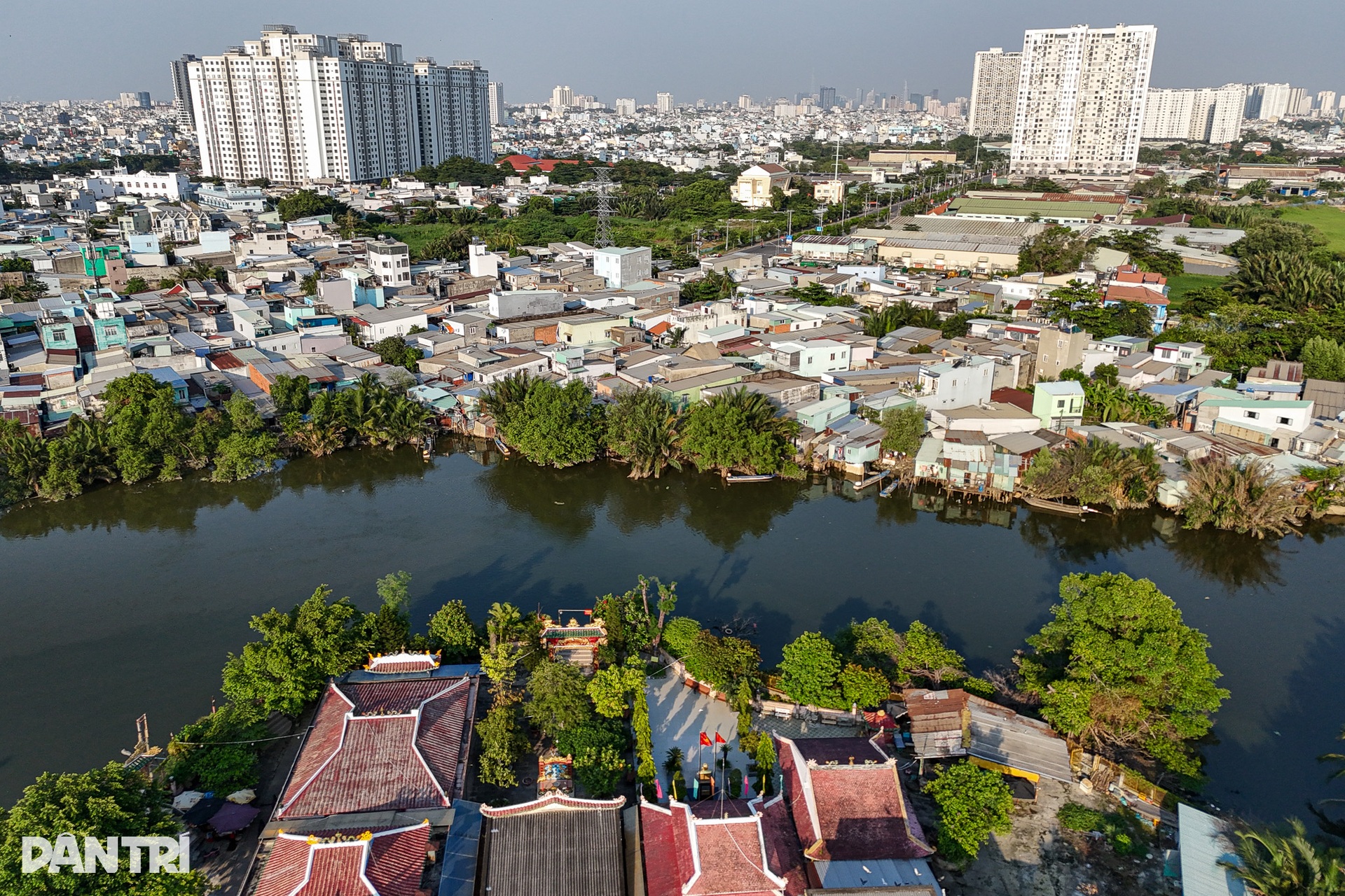 Người dân sống cạnh 2 con rạch nước đen chờ “đổi đời” từ dự án 17.000 tỷ - 2 Người dân sống cạnh 2 con rạch nước đen chờ “đổi đời” từ dự án 17.000 tỷ - 2