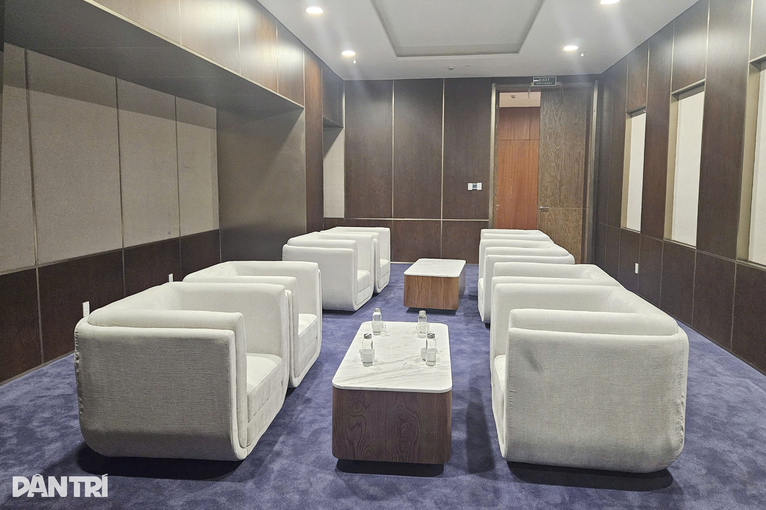 Bên trong công trình mang hình tượng sóng biển và dòng sông ở Hải Phòng - 12