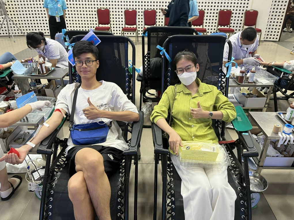 Ngày hội hiến máu cứu người mang tên Tuổi trẻ Tháng 10 - 3 Ngày hội hiến máu cứu người mang tên Tuổi trẻ Tháng 10 - 3