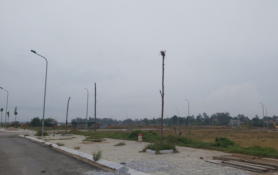 Vụ chết vẫn chưa nhận được đất tái định cư: Bao giờ TP Sầm Sơn giải quyết? - 2 Vụ chết vẫn chưa nhận được đất tái định cư: Bao giờ TP Sầm Sơn giải quyết? - 2