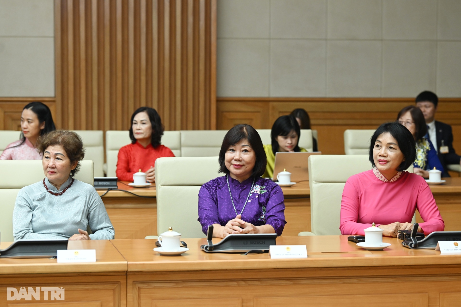 Thủ tướng Phạm Minh Chính gặp mặt các nhà ngoại giao nữ Việt Nam và quốc tế - 3 Thủ tướng Phạm Minh Chính gặp mặt các nhà ngoại giao nữ Việt Nam và quốc tế - 3