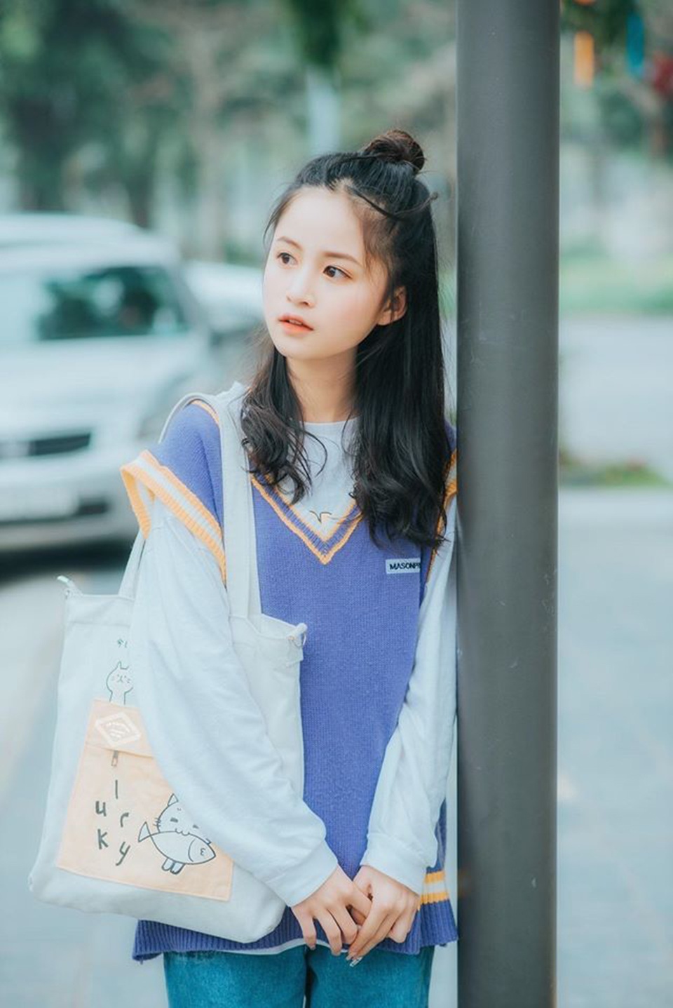 Nữ sinh xinh đẹp gây chú ý bởi nét mặt giống ca sĩ Chi Pu - 2 Nữ sinh xinh đẹp gây chú ý bởi nét mặt giống ca sĩ Chi Pu - 2
