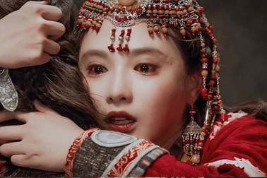 Bành Tiểu Nhiễm không còn “dọa”  khán giả bằng "trợn mắt"