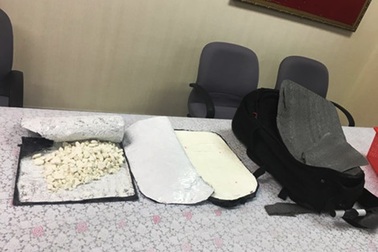 Bắt lô ma túy trị giá hơn 6 tỷ vận chuyển qua đường hàng không