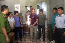 Vụ nữ sinh giao gà bị sát hại: Lần lượt thực nghiệm hiện trường với các bị can