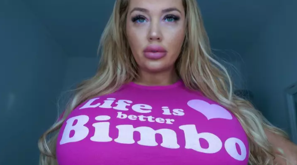 Chi hơn 1 tỷ đồng phẫu thuật thẩm mỹ, vẫn xin tiền để làm tiếp - 1 Chi hơn 1 tỷ đồng phẫu thuật thẩm mỹ, vẫn xin tiền để làm tiếp - 1