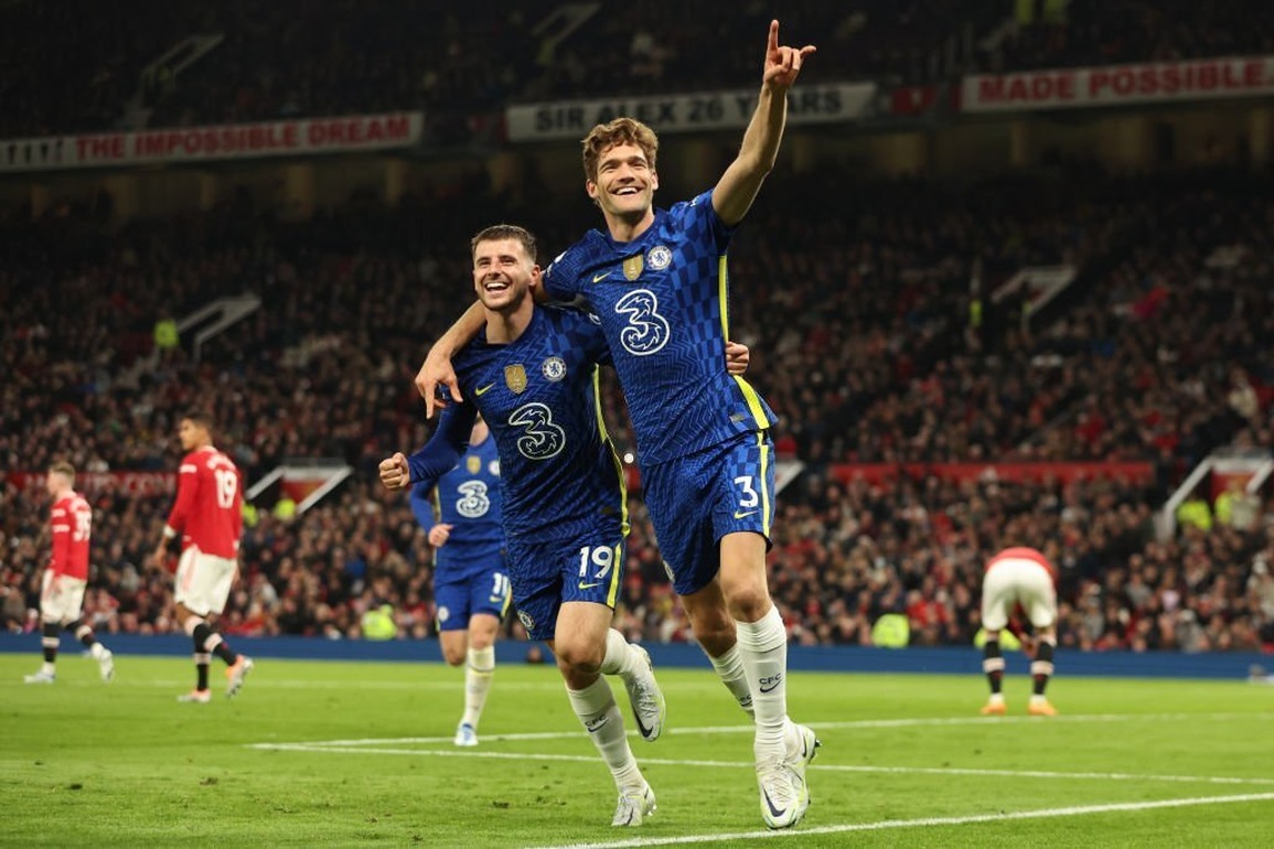Ronaldo lần đầu ghi bàn vào lưới Chelsea, giúp Man Utd thoát thua - 3 Ronaldo lần đầu ghi bàn vào lưới Chelsea, giúp Man Utd thoát thua - 3