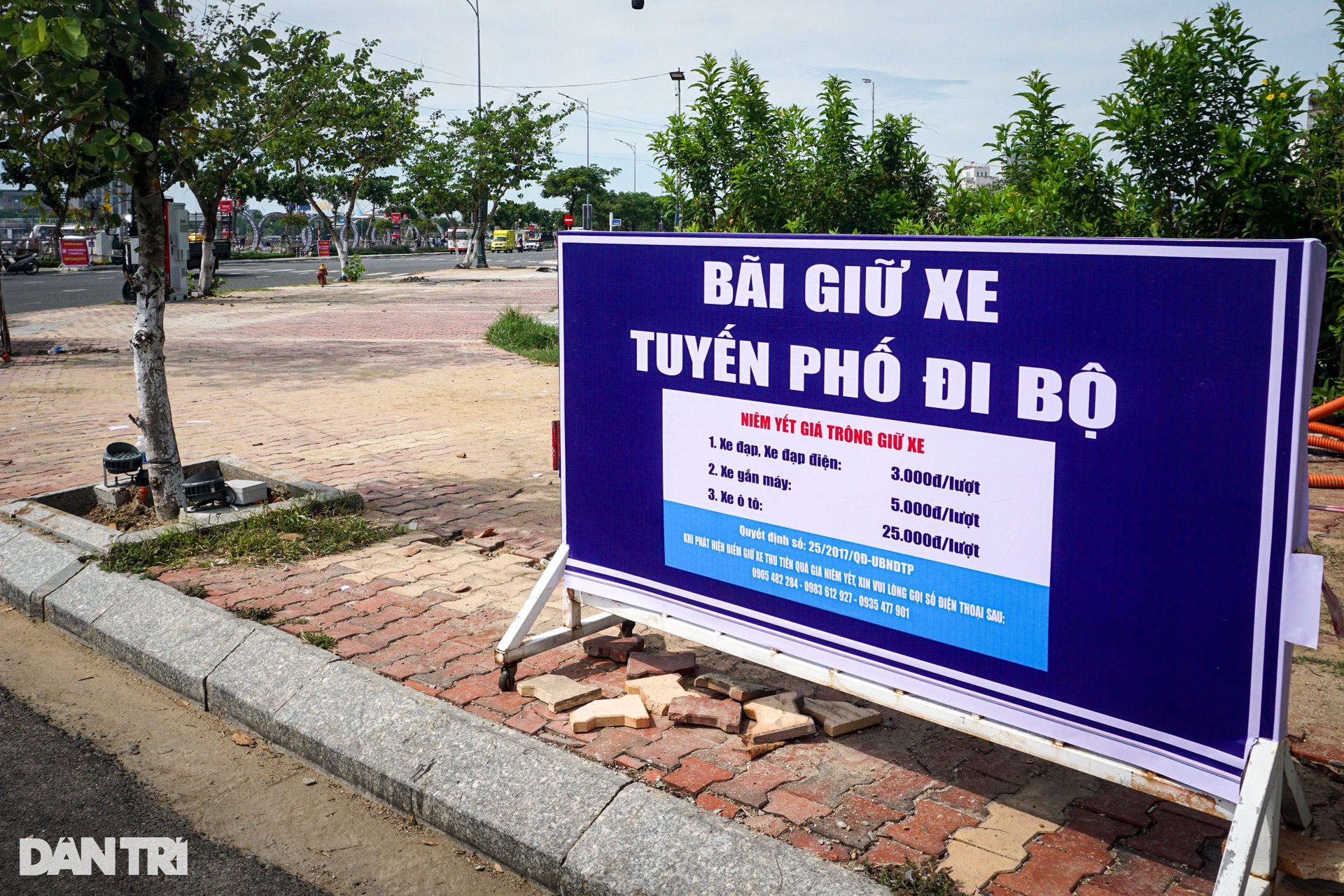 Phố đi bộ ven sông Hàn lên đèn, người Đà Nẵng lên đồ đi trải nghiệm - 6