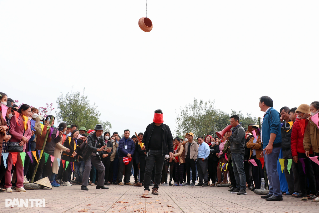 Cười nghiêng ngả với màn thi niêu ơi ở lại, chị đi nhé - 6