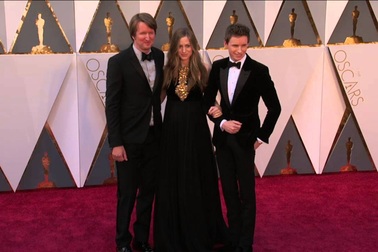 Eddie Redmayne dự lễ trao giải Oscar