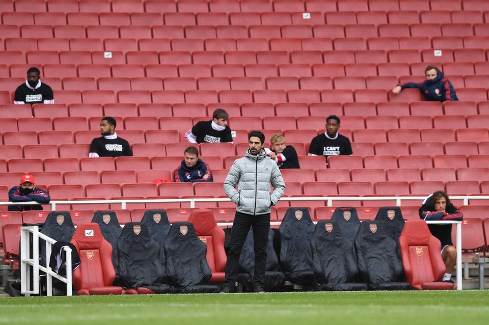 Arsenal thua 2-3 trước đội bóng đang thi đấu ở hạng Nhất - 9 Arsenal thua 2-3 trước đội bóng đang thi đấu ở hạng Nhất - 9