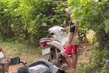 Nghi phạm giết người ở Sơn La liên tục dọa tự sát khi bị công an vây bắt