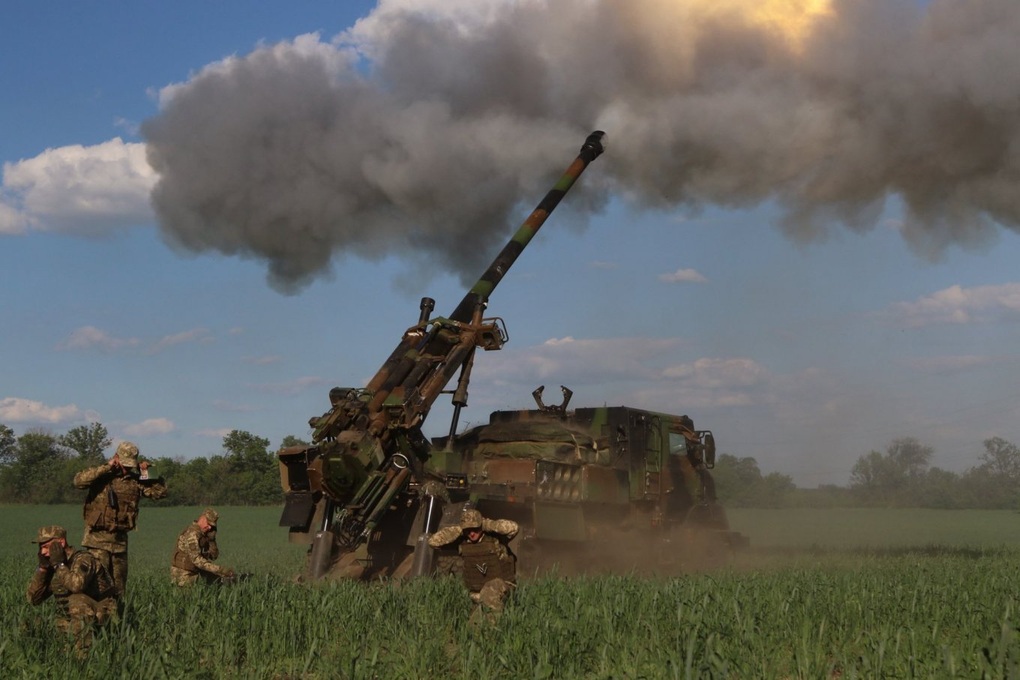 Pháp gửi thêm pháo tự hành Caesar cho Ukraine - 1 Pháp gửi thêm pháo tự hành Caesar cho Ukraine - 1