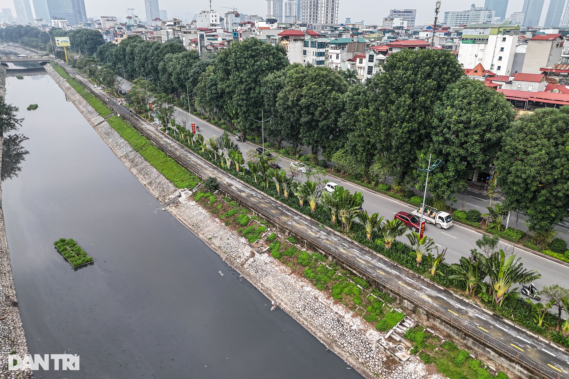 Làn đường đầu tiên dành riêng cho xe đạp ở Hà Nội thành hình - 2