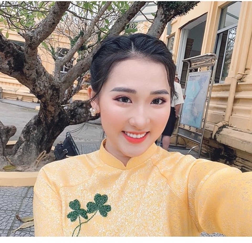 4 nữ sinh đẹp nhất Đà Nẵng: Có hai người giống hệt thần tiên Lưu Diệc Phi - 18 4 nữ sinh đẹp nhất Đà Nẵng: Có hai người giống hệt thần tiên Lưu Diệc Phi - 18