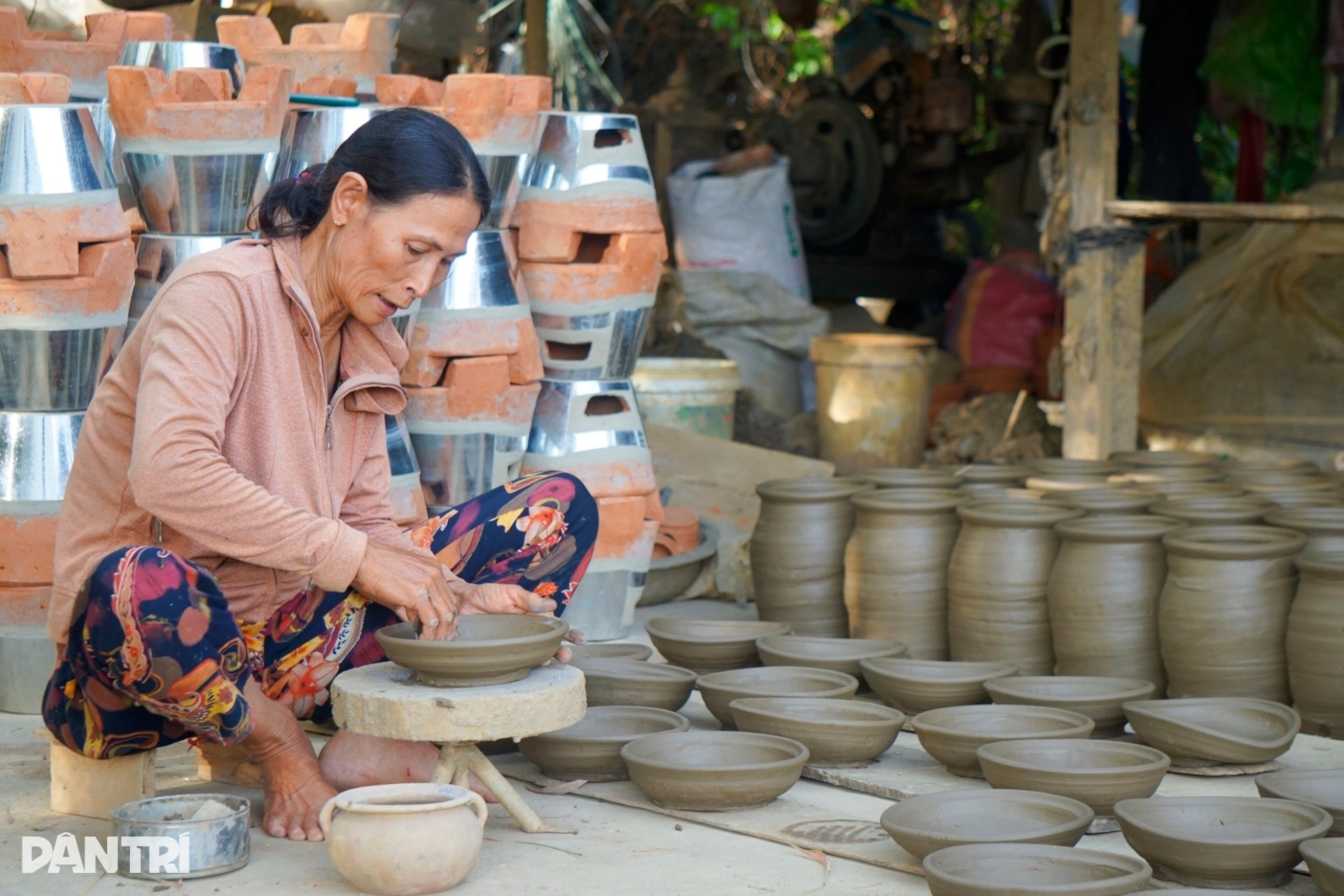 Thợ gốm lay lắt sống giữa vùng đất “2 kinh đô” - 1