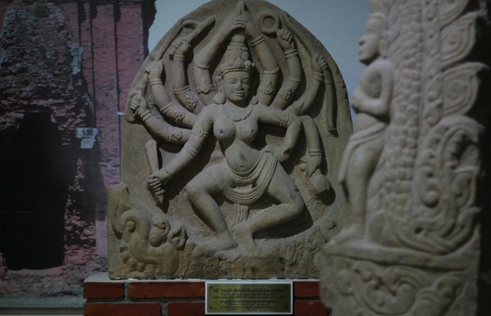 Mục sở thị nơi trưng bày những bảo vật quốc gia hàng trăm năm tuổi - 5