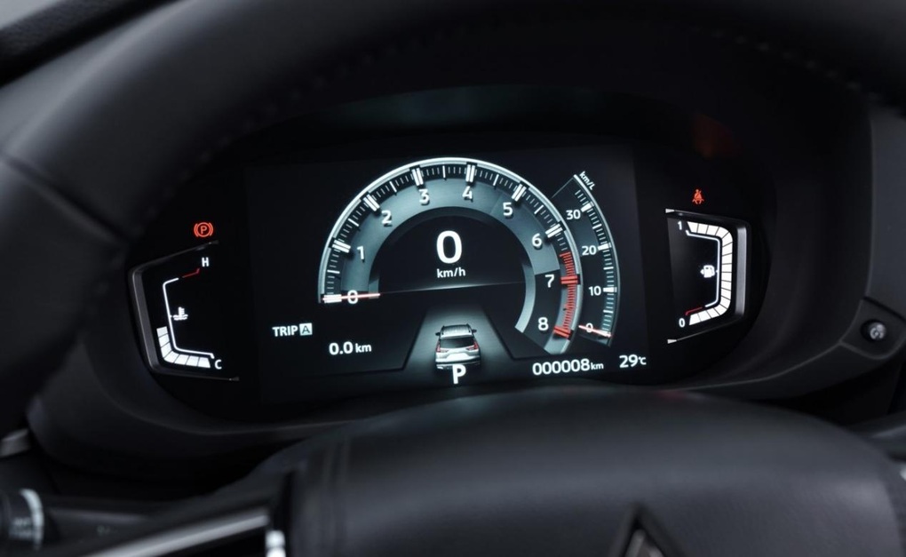 Xpander Cross có bản nâng cấp, phả hơi nóng lên Toyota Veloz Cross - 9 Xpander Cross có bản nâng cấp, phả hơi nóng lên Toyota Veloz Cross - 9