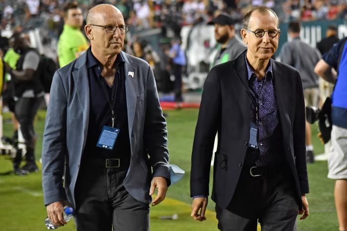 Toàn cảnh thương vụ nhà Glazer bán Man Utd: Tiếng thét từ cõi lòng Quỷ đỏ - 10 Toàn cảnh thương vụ nhà Glazer bán Man Utd: Tiếng thét từ cõi lòng Quỷ đỏ - 10