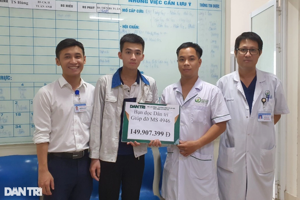 Bạn đọc Dân trí giúp đỡ người mẹ mắc ung thư xương hơn 180 triệu đồng - 1 Bạn đọc Dân trí giúp đỡ người mẹ mắc ung thư xương hơn 180 triệu đồng - 1