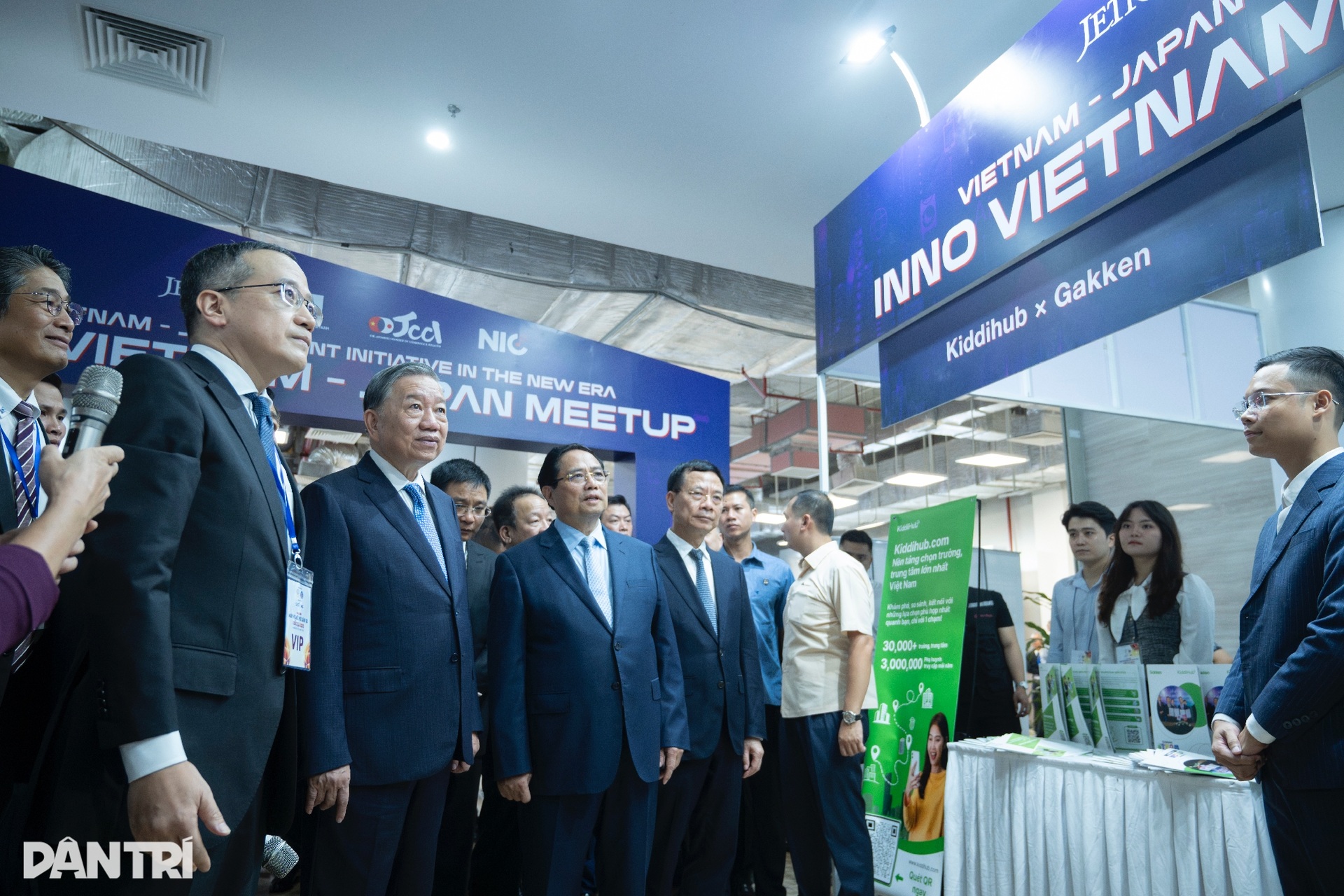 Tổng Bí thư, Thủ tướng dự Lễ hưởng ứng Ngày hội đổi mới sáng tạo 2025 - 9 Tổng Bí thư, Thủ tướng dự Lễ hưởng ứng Ngày hội đổi mới sáng tạo 2025 - 9
