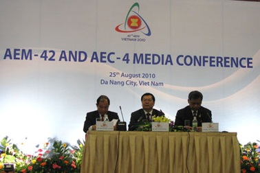 AEM 42: Cam kết xóa bỏ các rào cản phi thuế quan